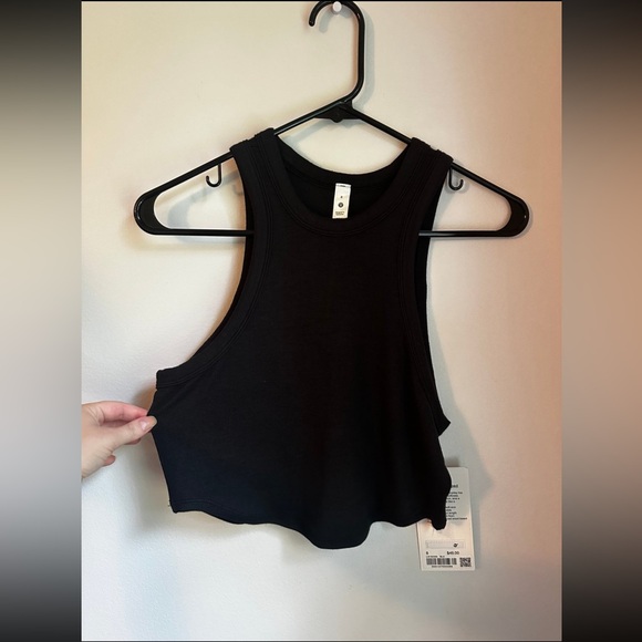 Lululemon Hold Tight Cropped Tank - Picture 1 of 5